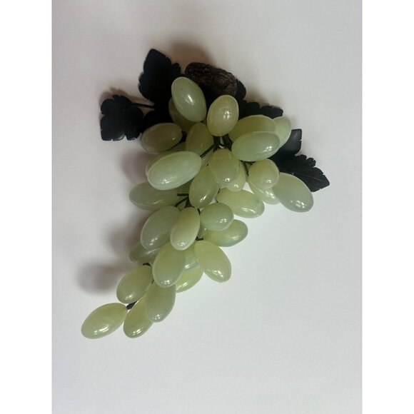 Vintage Jade Grape Cluster With Metal Leaves Decorative Piece - Picture 1 of 8